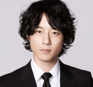 【坂口健太郎】W主演の杏との意外な共通点とは？競争の番人！