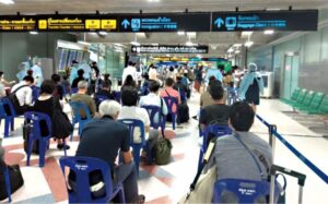 【帰国足止め】海外旅行､「PCR検査」の高すぎる壁！「プラス５０万」かかったという人も...