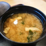 【悲報】松屋『みそ汁の無料サービス』一部の店舗で終了...このサービスで松屋に通う「常連」も多いのが現状…