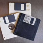 「フロッピーディスク」っていつの時代？法令１９００条項に未だに指定…河野デジタル相「早期に見直し」へ