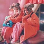 『仲里依紗』愛息との「米ディズニー」を満喫！「ド派手ファッション」で「爆買い」で超目立ってる！