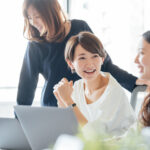 職場で『ユーモア』は必要ない？『陽気』と『真面目』さは相反すると思い込む日本企業は凋落寸前…