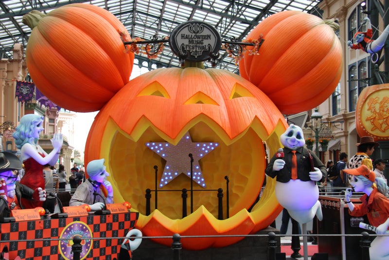 【東京ディズニーリゾート】ハロウィーンパレードが復活！「3年ぶり」完全復活で全面解禁！
