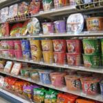 本人は節約のつもり…スーパーの特売ではなく｢コンビニのカップ麺｣を平気で買ってしまう残酷な理由