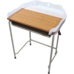 もうタブレット落としません「勉強机の広さ1・2倍」に 「落下防止ガード」もあり使い勝手も◎