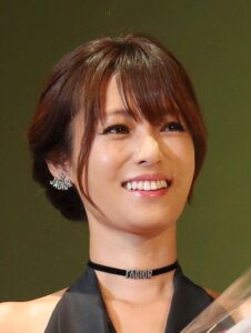 『深田恭子』男性2人と混浴 ? インタビューで告白！その真相は…