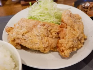 【実食レポ】デカすぎて震える！ 『太陽から揚げ店』（東京・日野市）で過去最大級のジャンボからあげに挑戦してみた