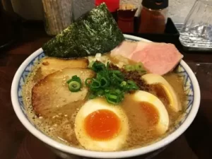 イーロンマスクのおかげでラーメン屋が儲かる / 代表「ありがとう」