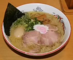 うどん県でいちばん人気のラーメン屋に行った結果 → これは……