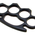 バッグにメリケンサック…事情聴かれ捜査書類破る　容疑で奈良県五條市議を逮捕