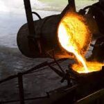 【奇跡】「720度」のアルミニウム溶解炉に落ちた男性、自ら這い出し奇跡的に助かる（スイス）