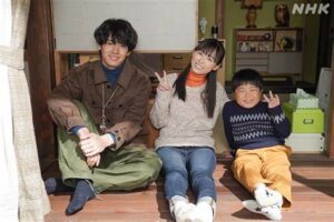 『舞いあがれ』福原遥、朝陽くんと仲良しに　オフショットに反響「本物の姉弟みたい」「可愛くて癒し」