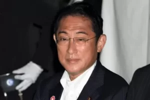 岸田首相　森保監督に祝福電話しただけで「政治利用」「減税しろ」の火だるま…露呈した致命的な低支持率