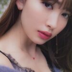 『小嶋陽菜』胸元あらわなランジェリー姿披露！ 「めっちゃセクシー」「あまりにも可愛い過ぎて困ってます」