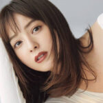 『佐々木希のリビング』に驚愕！広くてトランポリンも...フォロワー羨望「素敵な家」「子供がいるとは思えない綺麗さ」