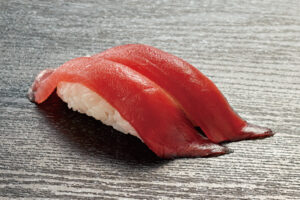 回転寿司より安い茨城の「１００円寿司」が激ウマ　４５年１００円を貫く店主に感動