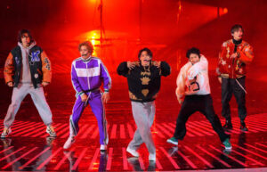 【紅白】キンプリ歌唱後 ５人で最後の紅白終え、笑顔で肩組み「ありがとうございました！」