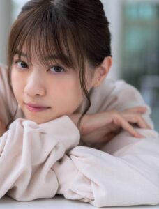 西野七瀬がバイト時代の“マック制服”姿、飯豊まりえ大絶賛