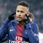 ＢＬＡＣＫＰＩＮＫリサ、ネイマール選手との密着２ショットに反響「びっくり」「どっちも羨ましい」