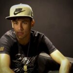 「働かされるのかと思った」建設現場を訪れたＰＳＧ選手の作業着姿が反響！「ネイマールが一番似合ってる」「ヴェッラッティのベテラン感」