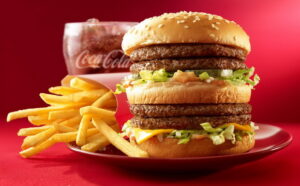 もはや、マックのハンバーガーは贅沢品…平均月収３１万円「中小のサラリーマン」賃上げ期待できず「どう、生きていけばいいか」