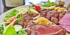 １３万円分の料理をデリバリー注文した６歳児、父親が説教も「ピザはまだかな？