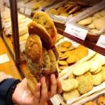 【毎月開催】「ステラおばさんのクッキー」１，７００円の詰め放題にチャレンジ！ － ゲットした枚数やコツをレポート