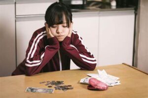 社会人になってから「１万円～３万円を借りた理由」ランキング、圧倒的１位は？　男女４９６人の“リアルな事情”