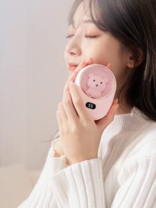 寒さに襲われているイギリスで大人気！「カイロになるモバイルバッテリー」
