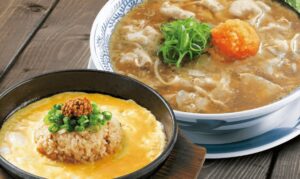 【丸源ラーメン】「旨塩仕立 ゆずと三つ葉の炙り鶏そば」が春期間限定で販売！