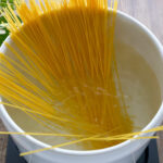 パスタで塩ラーメンを作る方法「スープが簡単なのにめちゃくちゃ旨い」