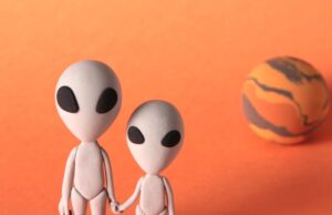 「宇宙から来た地球人？増える“自称宇宙人”の謎」