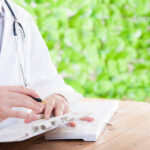 【速報】医者の平均年収、遂に１５００万円へ