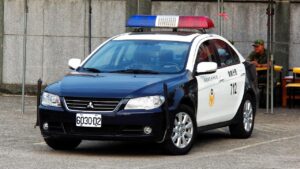 ピザ宅配業界で起こった意外な出来事！ドライバーの逮捕を受け、警察が代わりに配達に乗り出す？