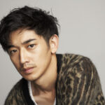 瑛人と妻、子育てに花札で癒しの時間を！