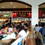 大人も見習わなくちゃ！フードコートでの出来事が教える優しさの大切さ