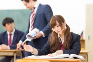 日本人が英語を話せないのは学校教育の問題？養老孟司氏が語る真相