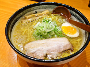 【袋ラーメン】サッポロ一番塩かチキンラーメンか毎回悩んでしまう…