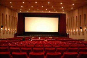 ＴＯＨＯシネマズ、映画料金が１００円値上げに！一般２０００円に