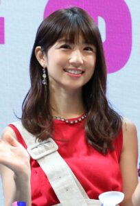 飲んでリフレッシュ！女子大生のストレス解消法は１人飲酒だった？