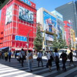 「オタクの聖地」秋葉原が変貌…胡散臭いメイドカフェが増加！