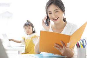 厚労省の「子ども３歳まで在宅勤務」にママ達が熱い反響！仕事と子育ての両立に期待が高まる！