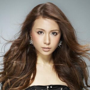 「Ｍａｙ．Ｊが第１子妊娠！」ファン歓喜のニュースが飛び込んでくる