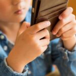 「ＣｈａｔＧＰＴ」を利用する子どもたちへ、保護者からの注意喚起が相次ぐ