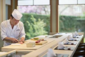 「寿司職人が明かす！海外で求められているスキルとは？」