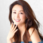 酒井法子が生中継番組を開始！しかし、仕事先での彼女の「行動」に周囲が困惑する声も。