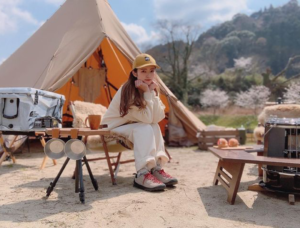 「おひとりさま」女性キャンパーの動画はなぜ伸びる？
