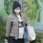 「堀北真希」ママ友と談笑、家族で田舎に移住！“幸せなリタイア生活”