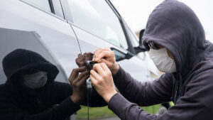 被害総額４億円の自動車窃盗団が逮捕へ　ＳＮＳで盗難車や札束を見せびらかし ｜ ニコニコニュース