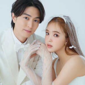 結婚の藤田ニコル＆稲葉友、ウェディングフォトに「さすがおしゃれすぎる」「理想」「飾りたいくらい綺麗」と反響